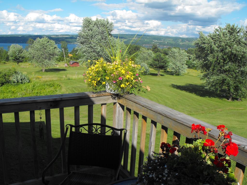 Savannah House Wine Country Inn & Cottages Himrod Rom bilde