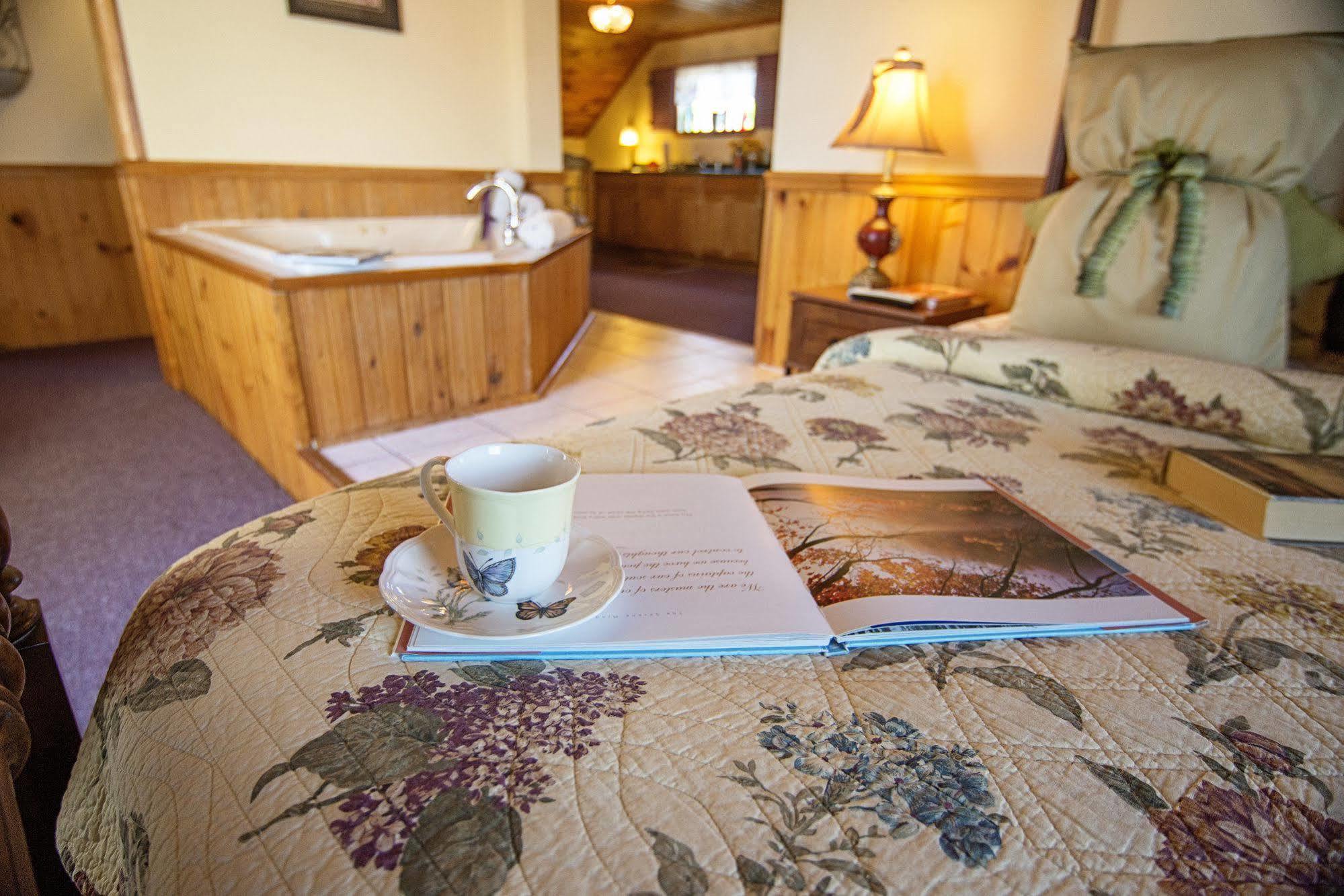 Savannah House Wine Country Inn & Cottages Himrod Eksteriør bilde